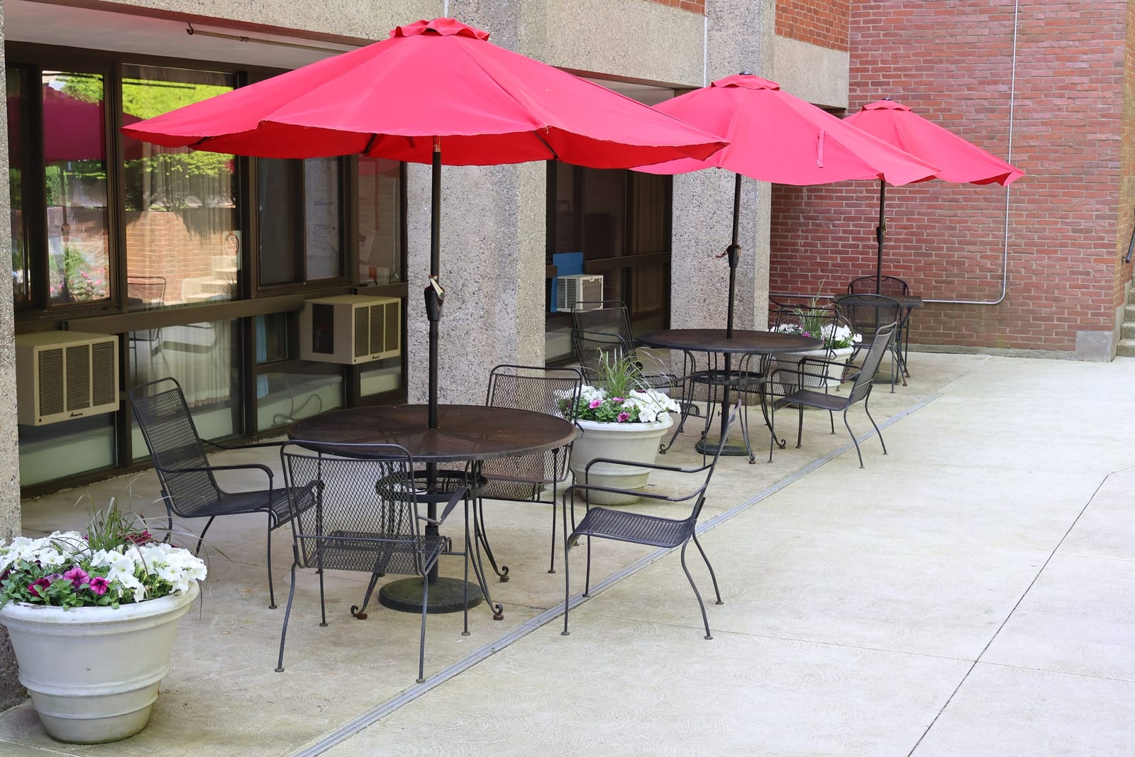 Outdoor patio at Advinia Care Newton-Wellesley