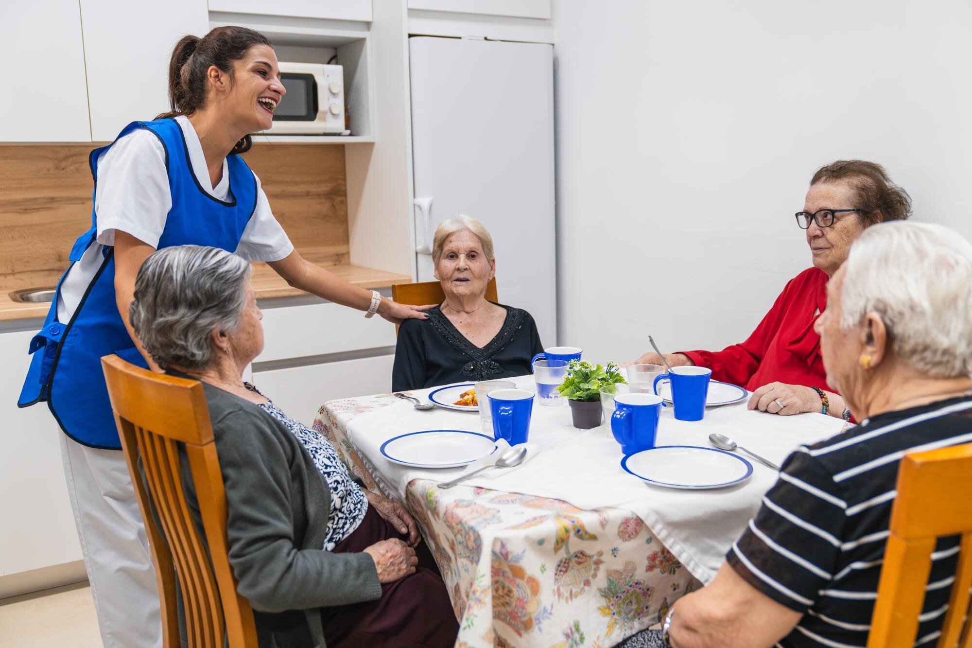 Dining Services at Advinia Care Summit Commons